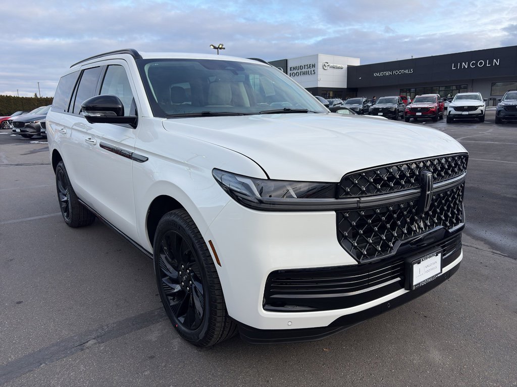 New 2026 Lincoln Navigator Reserve image 1