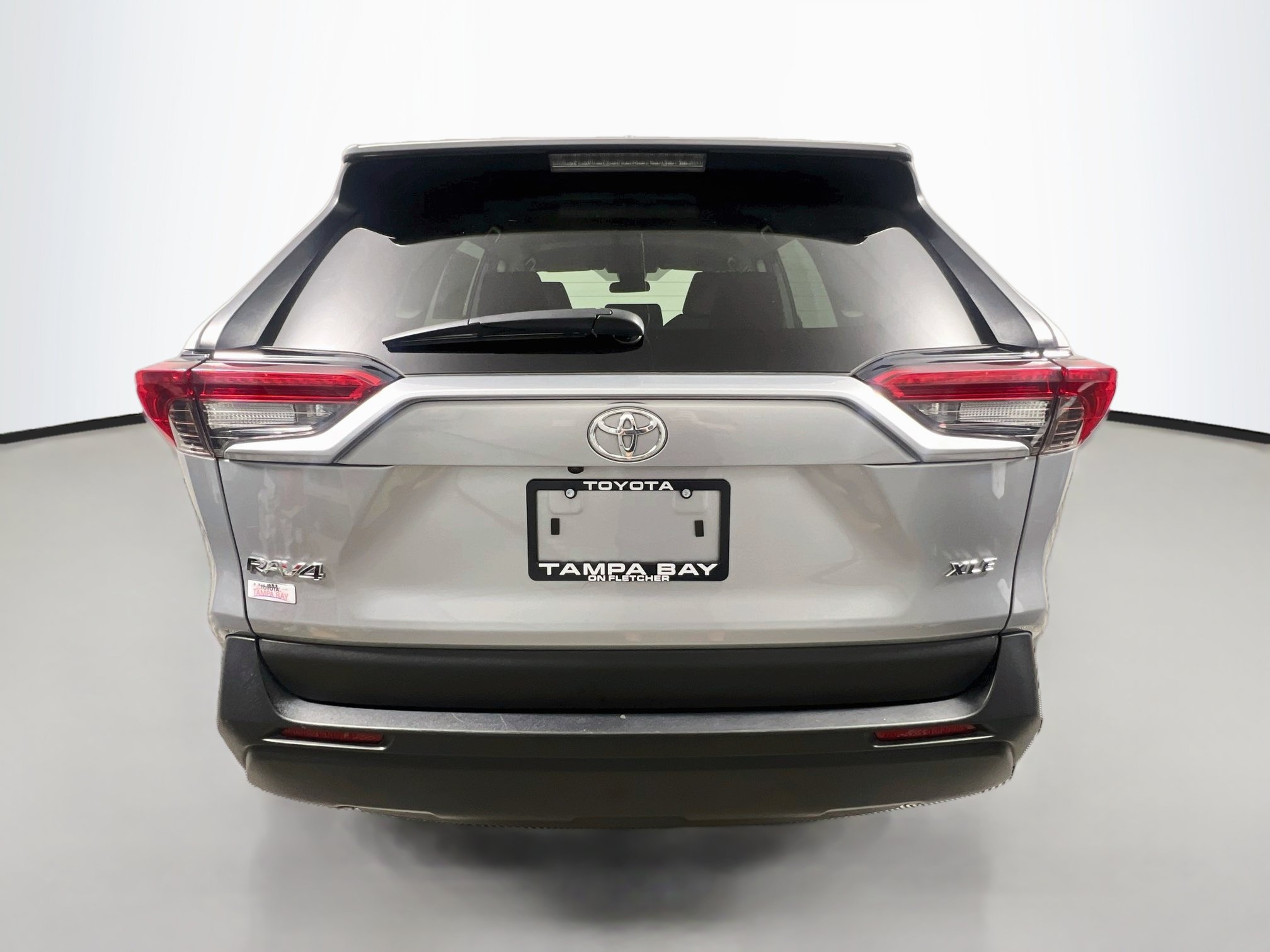 Used 2025 Toyota RAV4 XLE FWD image 6