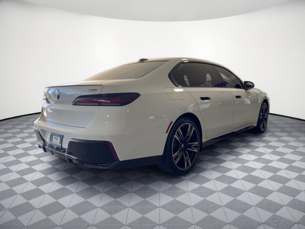 Certified 2024 BMW i7 eDrive50 w/ M Sport Package RWD image 7