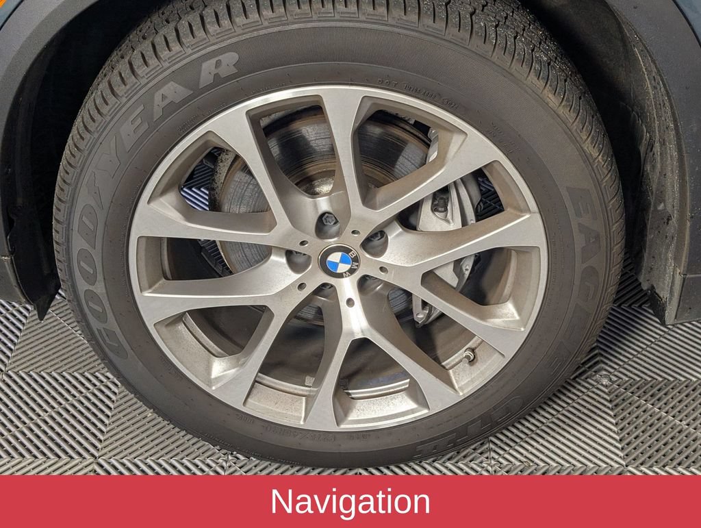 Used 2024 BMW X5 xDrive40i w/ Premium Package AWD/4WD image 8