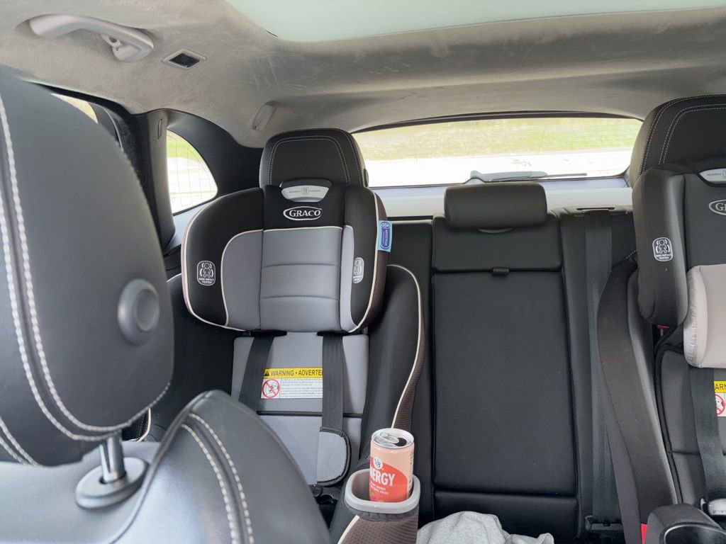 Used 2020 Jaguar F-PACE R-Sport image 4