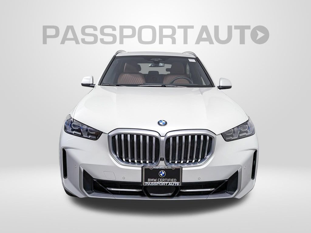 Used 2024 BMW X5 xDrive40i w/ Premium Package AWD/4WD image 12