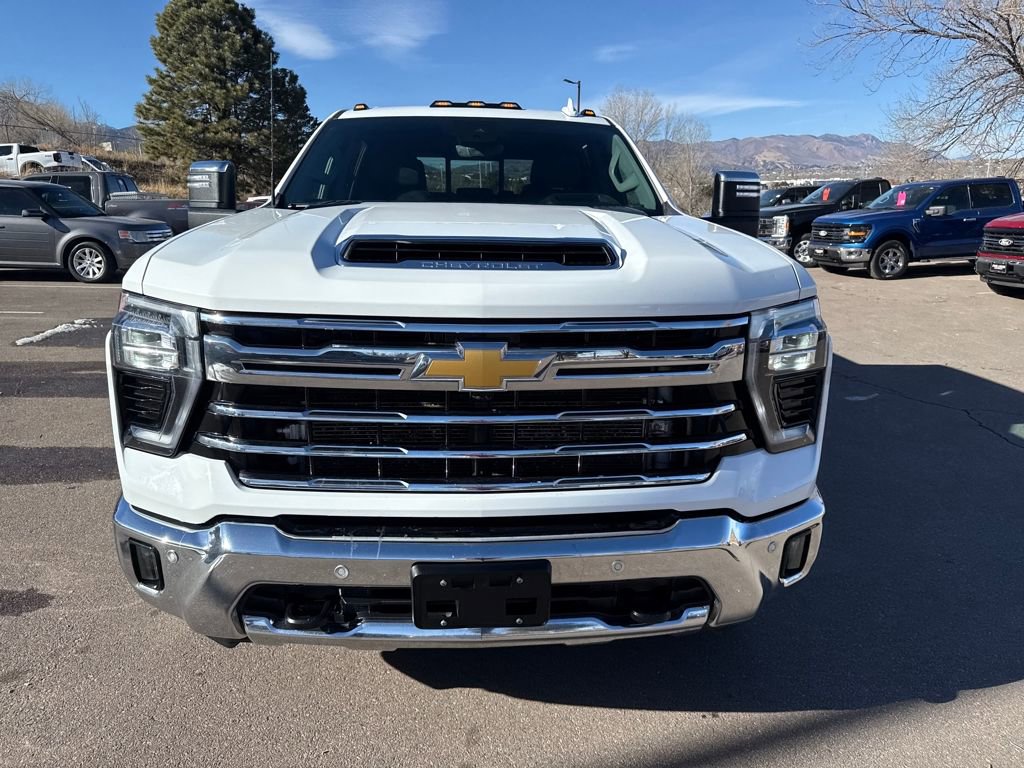 Used 2024 Chevrolet Silverado 3500 LTZ w/ LTZ Convenience Package image 2