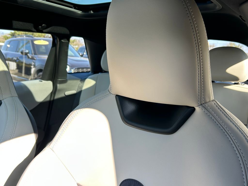 New 2026 MINI Cooper 4-Door Hardtop image 14