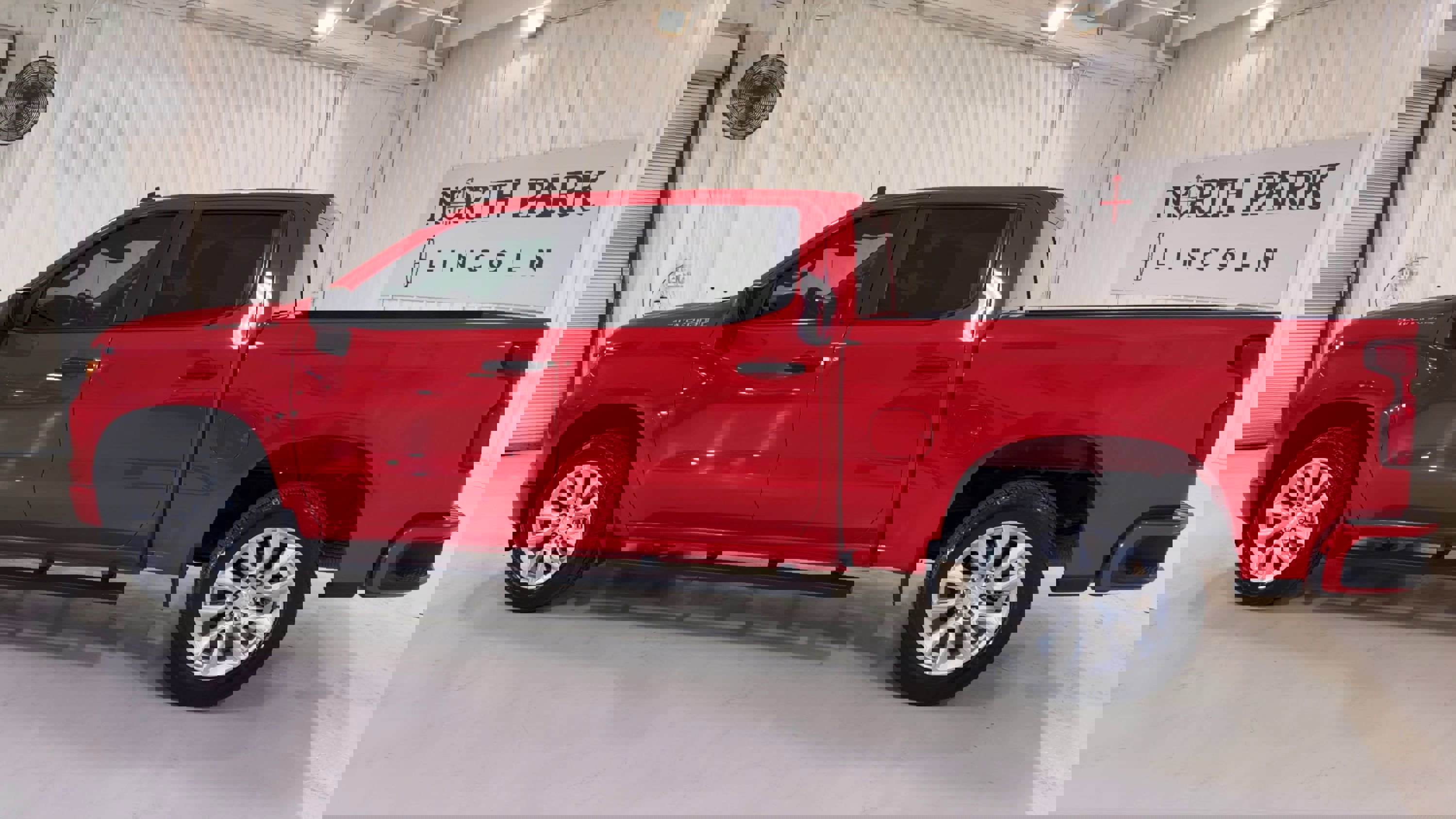 Used 2022 Chevrolet Silverado 1500 Custom image 7