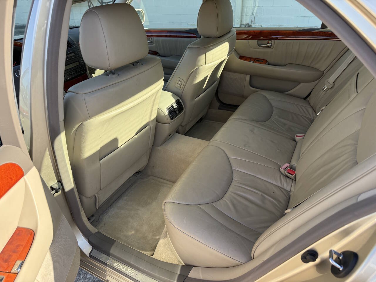 Used 2002 Lexus LS 430 RWD image 42