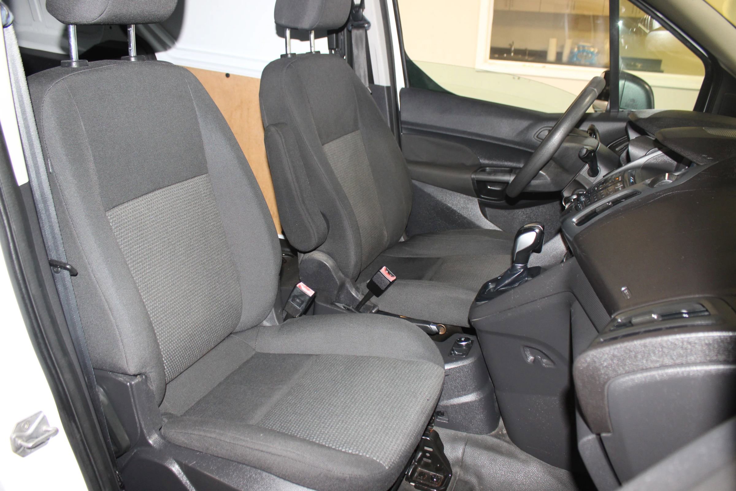 Used 2016 Ford Transit Connect XL image 22