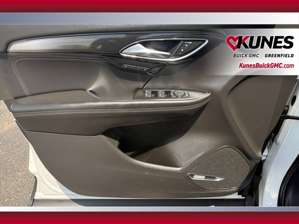 Used 2024 Buick Envision Preferred AWD/4WD image 37
