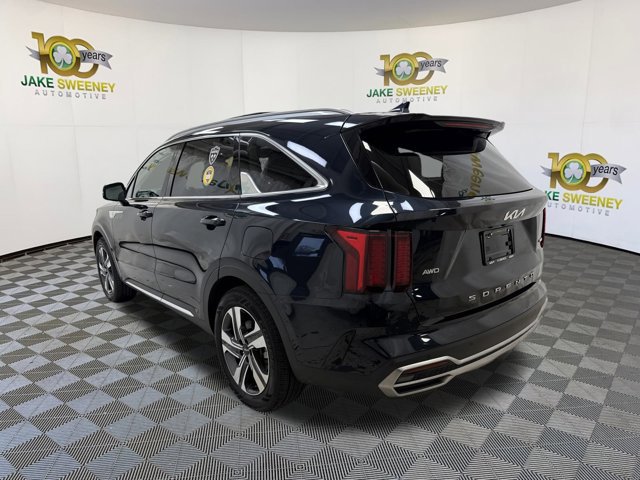 Used 2022 Kia Sorento EX w/ Panoramic Sunroof Package image 12