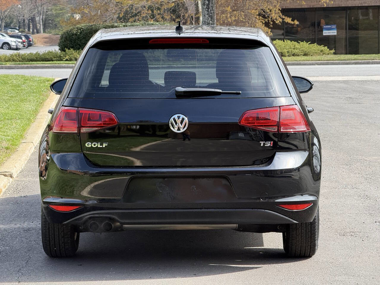 Used 2016 Volkswagen Golf S image 5