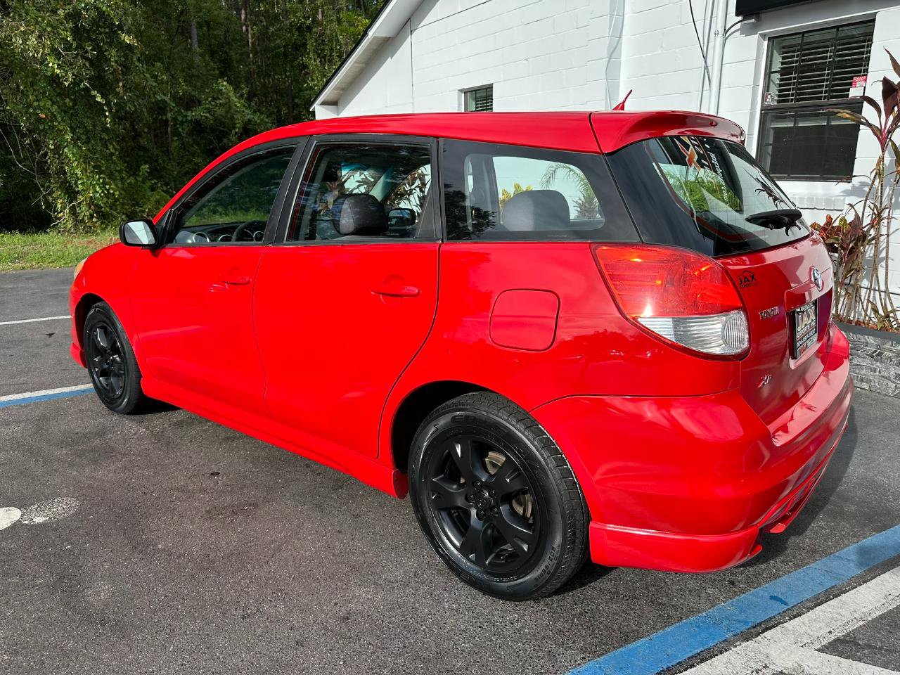 Used 2004 Toyota Matrix FWD image 12