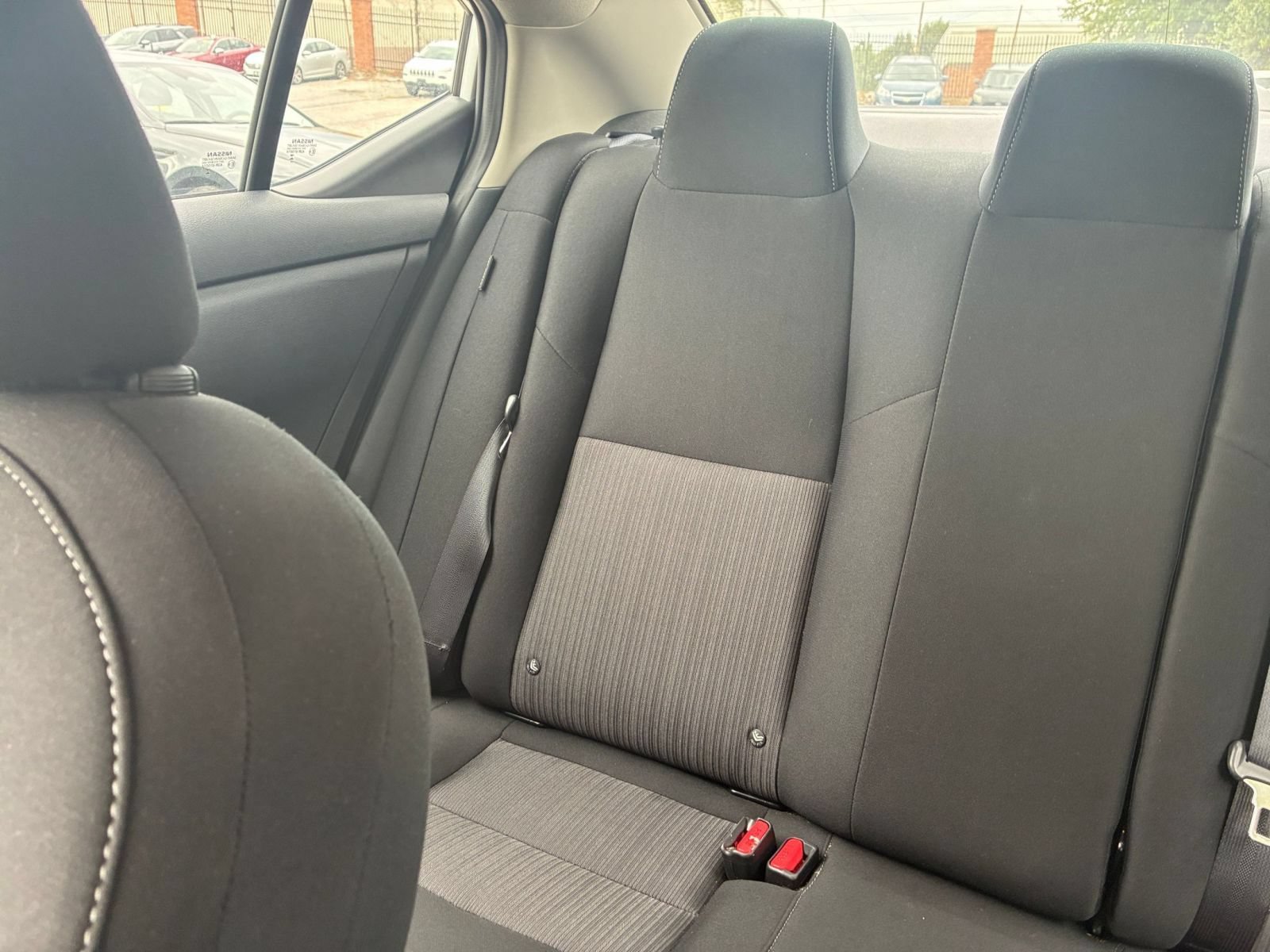 Used 2025 Nissan Sentra SV FWD image 34