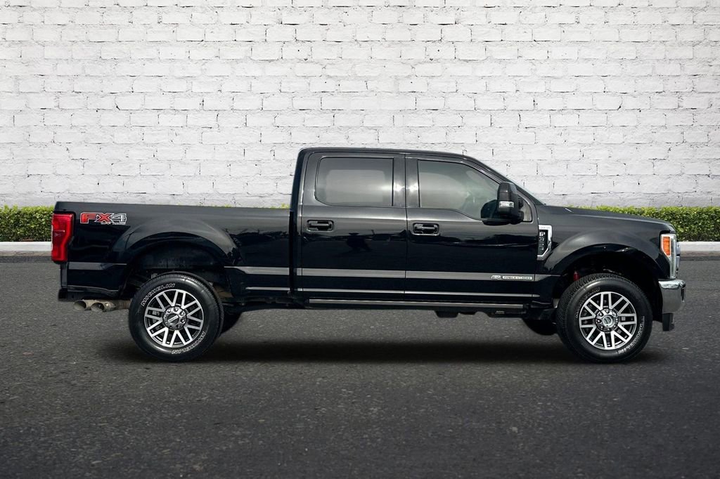 Used 2017 Ford F350 Lariat w/ Lariat Ultimate Package image 3
