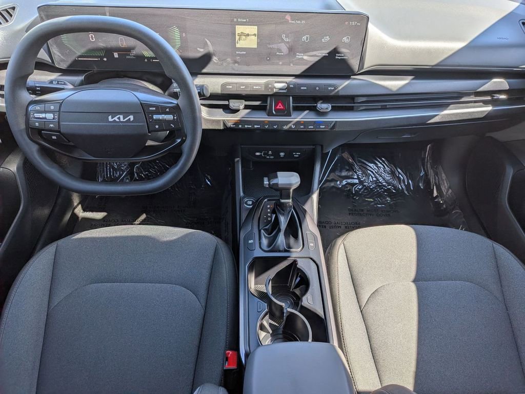 Used 2025 Kia K4 LXS image 26