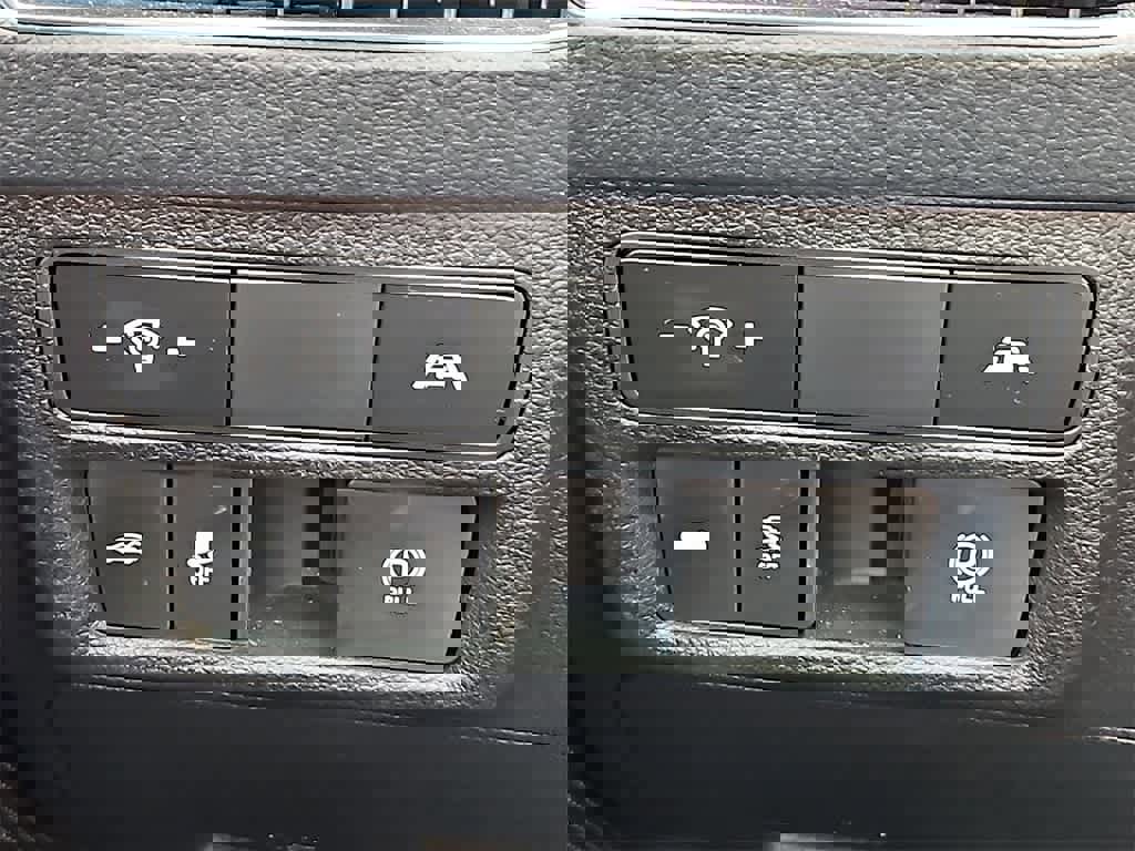 Used 2023 Hyundai Sonata SEL w/ Preferred Accessory Package image 24