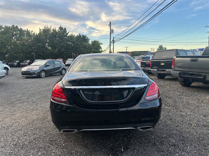Used 2015 Mercedes-Benz C 300 4MATIC Sedan image 5