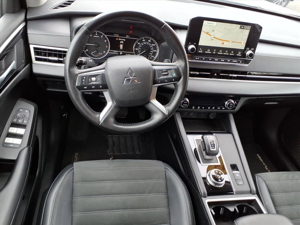 Used 2024 Mitsubishi Outlander SE image 6