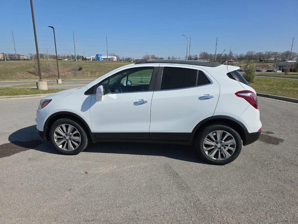 Used 2018 Buick Encore Preferred image 8