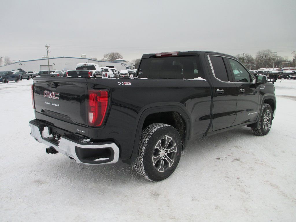 New 2026 GMC Sierra 1500 SLE AWD/4WD image 5