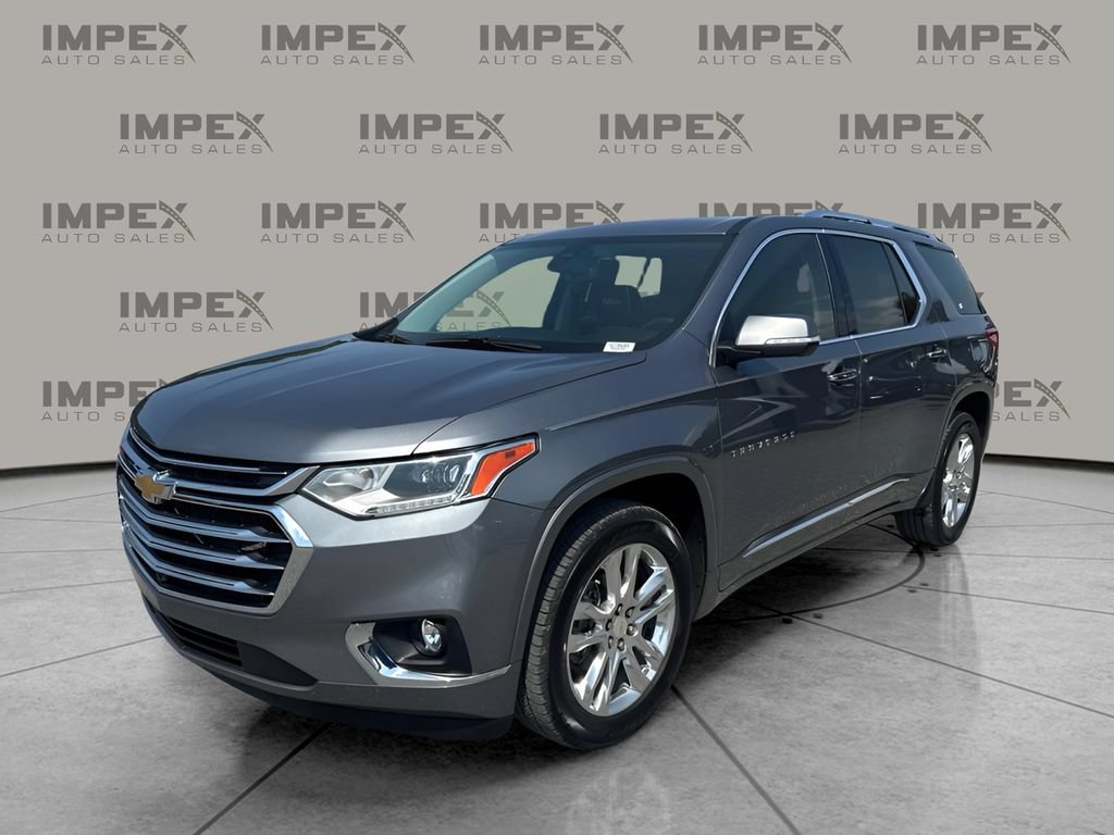 Used 2021 Chevrolet Traverse High Country FWD image 1
