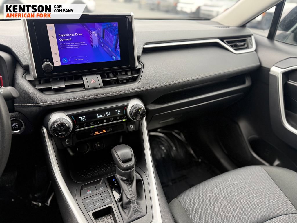 Used 2025 Toyota RAV4 XLE image 24
