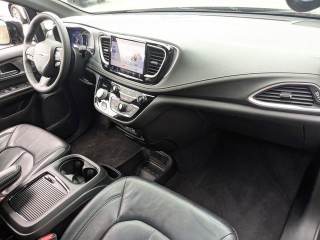 Used 2022 Chrysler Pacifica Touring-L w/ S Appearance Package image 27