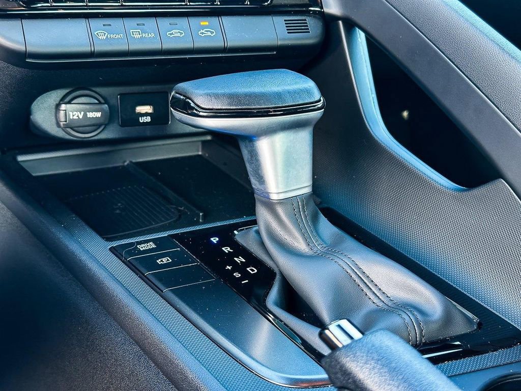 Used 2025 Hyundai Elantra Sport w/ Cargo Package image 19