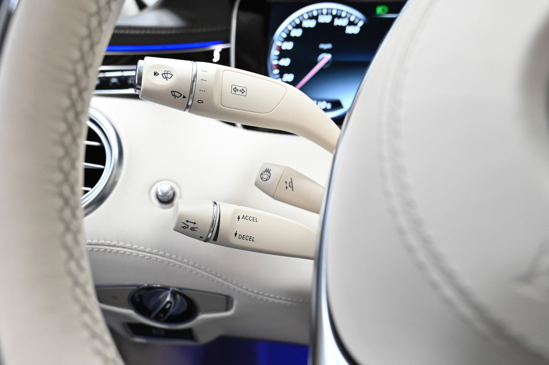 Used 2015 Mercedes-Benz S 550 4MATIC Coupe image 9