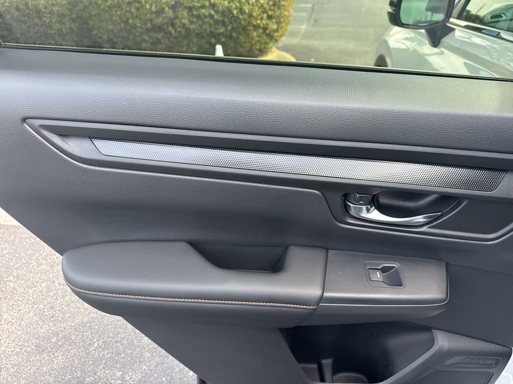 Certified 2025 Honda CR-V Sport image 13