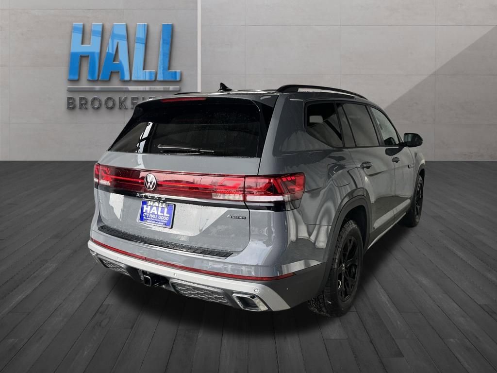New 2026 Volkswagen Atlas Peak Edition image 5