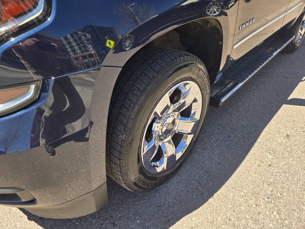 Used 2017 Chevrolet Tahoe LT w/ LT Signature Package AWD/4WD image 4