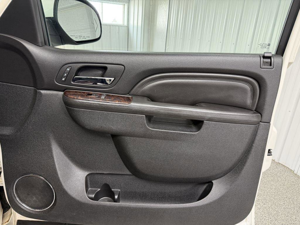 Used 2012 GMC Yukon XL Denali AWD/4WD image 42