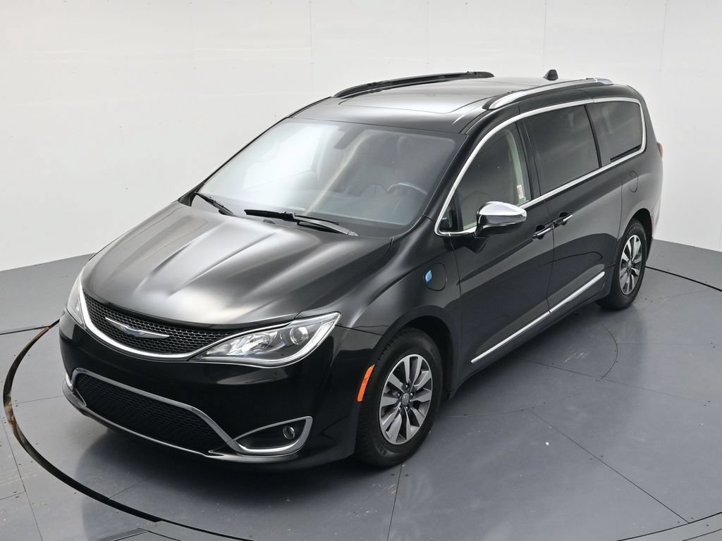 Used 2020 Chrysler Pacifica Limited FWD image 36