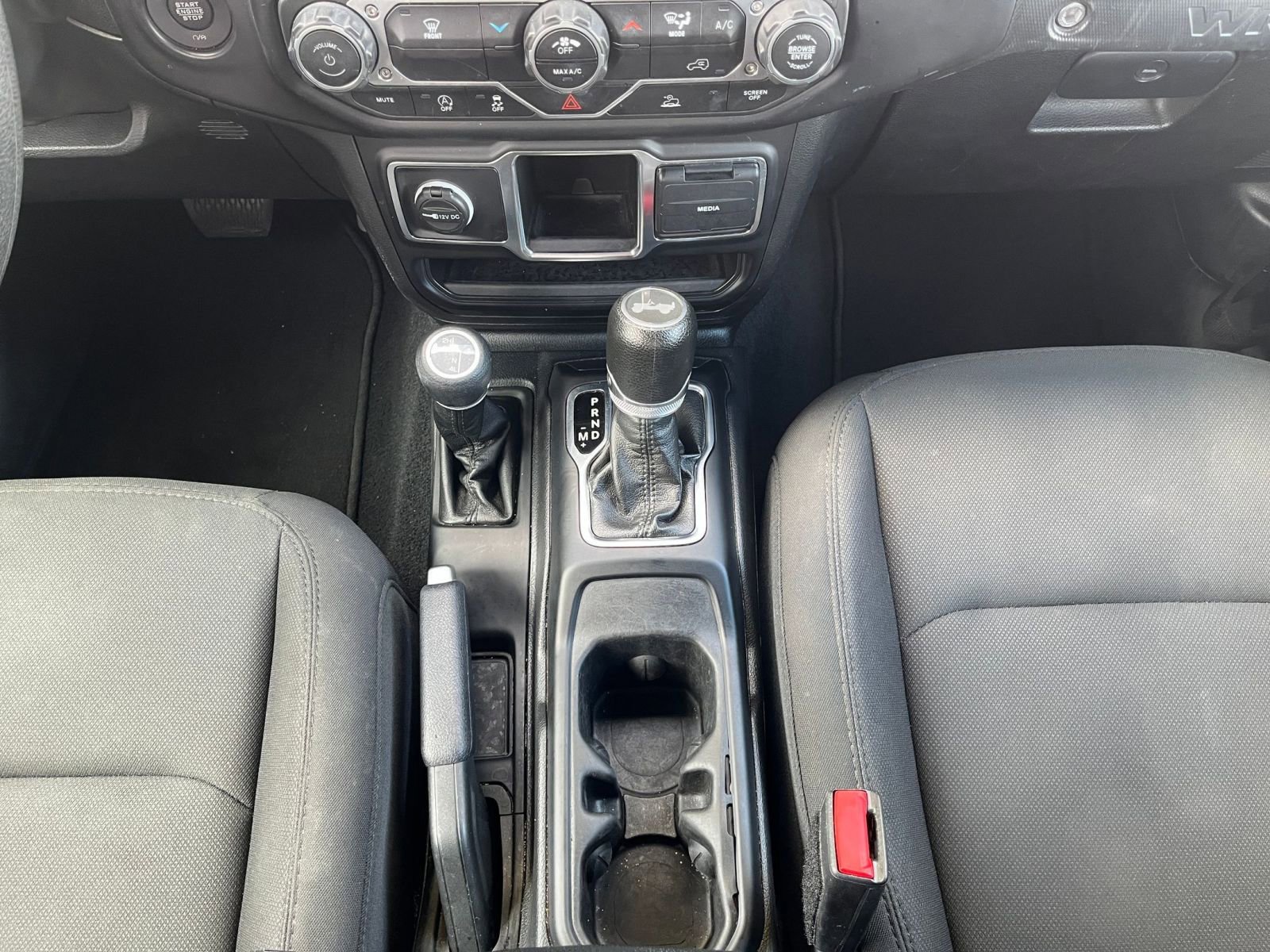 Used 2023 Jeep Wrangler Sport image 40