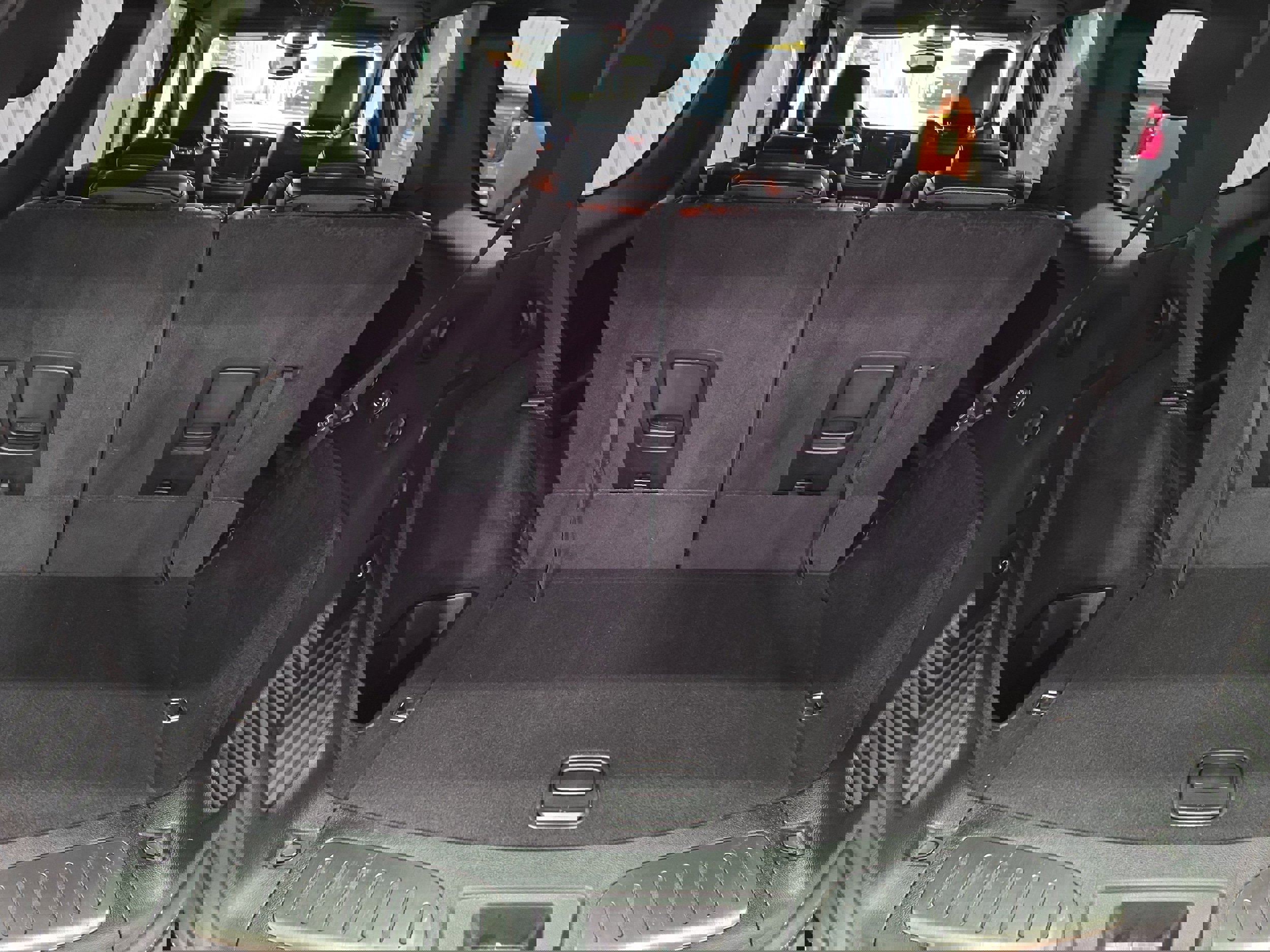 Used 2021 Dodge Durango GT image 9