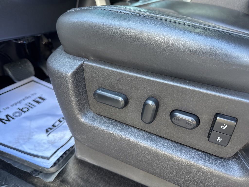 Used 2012 Ford F150 Raptor w/ Raptor Luxury Pkg image 14
