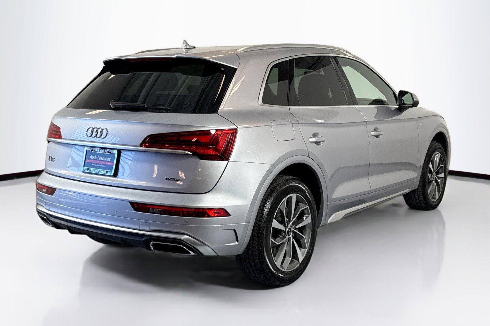 Used 2022 Audi Q5 2.0T Premium w/ Convenience Package image 5