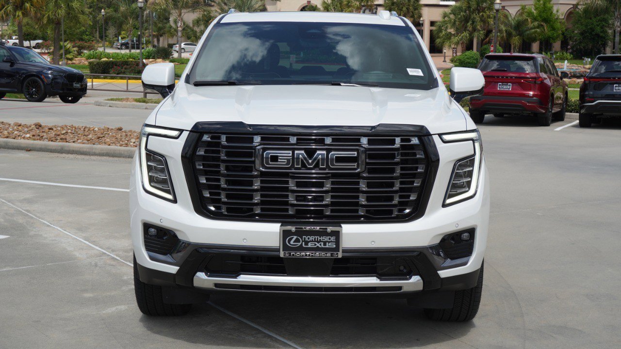 Used 2025 GMC Yukon Denali Ultimate image 2