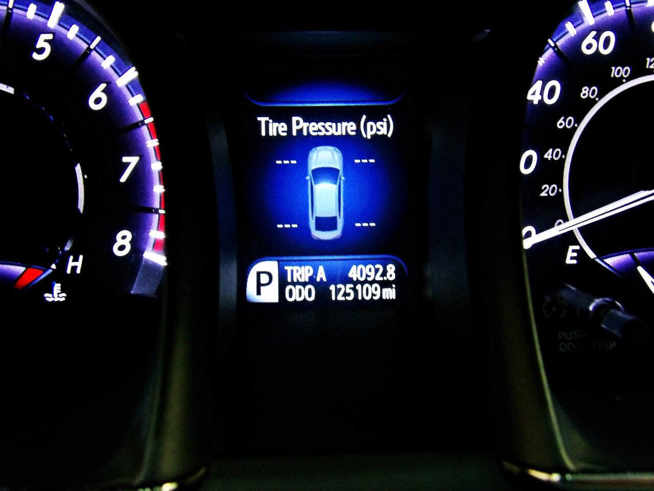 Used 2016 Toyota Avalon XLE FWD image 14