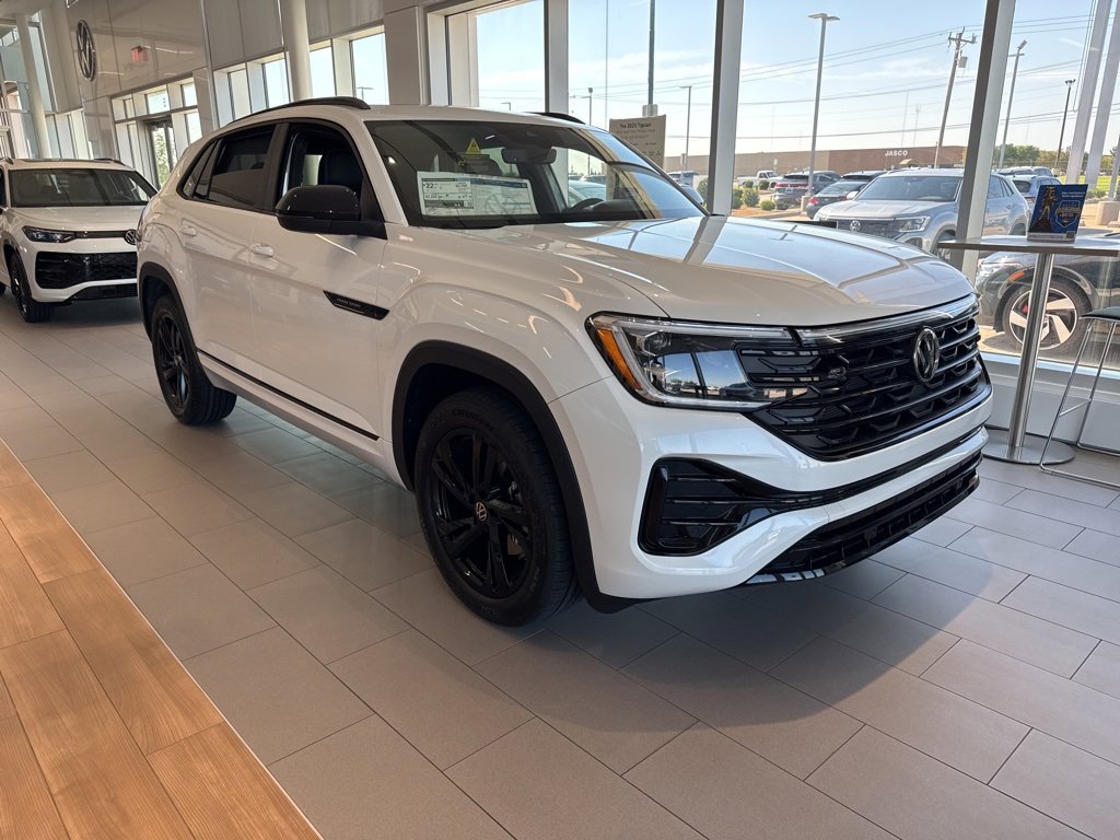 New 2026 Volkswagen Atlas Cross Sport SEL R-Line image 1