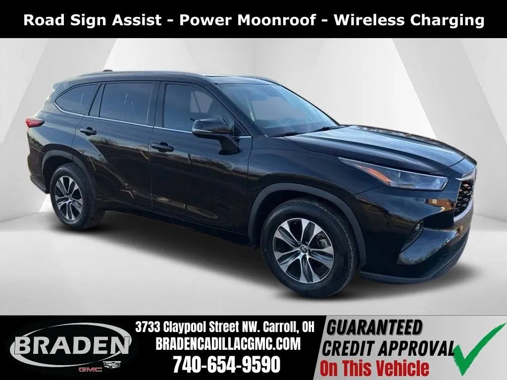 Used 2022 Toyota Highlander XLE FWD image 1