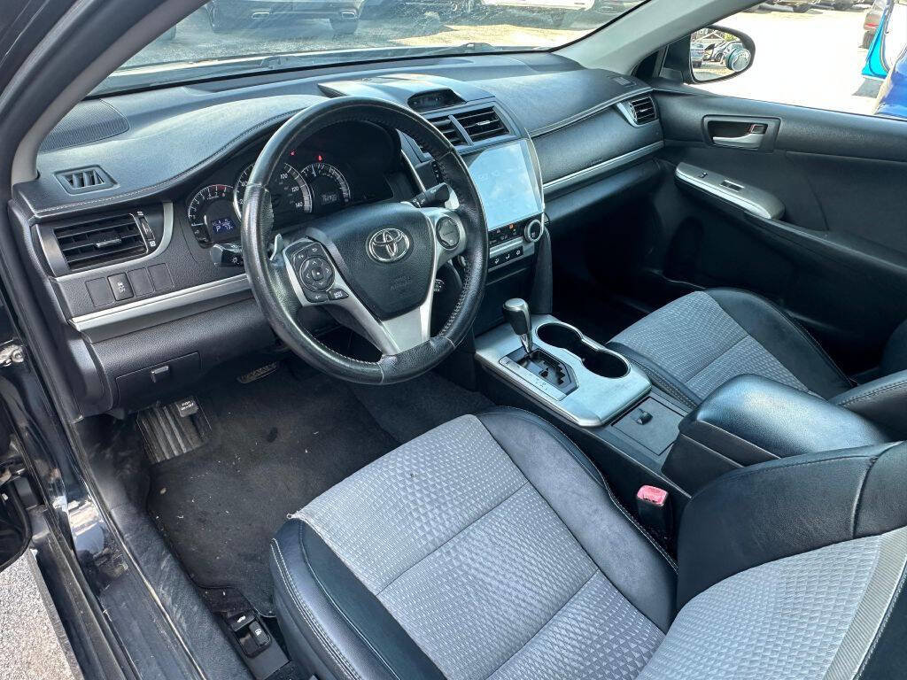 Used 2012 Toyota Camry image 12