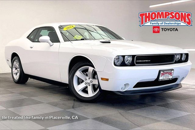 Used 2014 Dodge Challenger SXT Plus RWD image 1