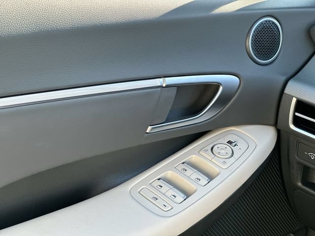 New 2026 Hyundai Sonata SEL FWD image 17