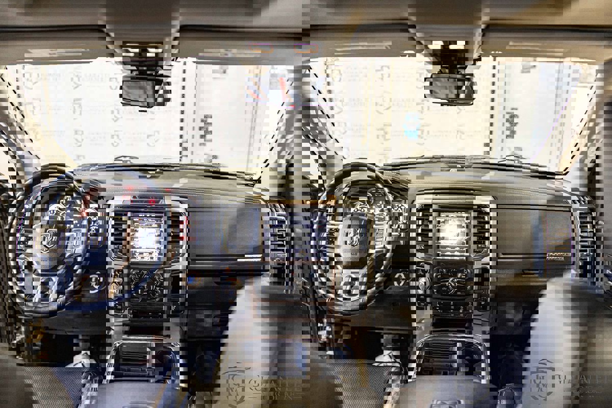 Used 2016 RAM 1500 Laramie w/ Convenience Group image 33