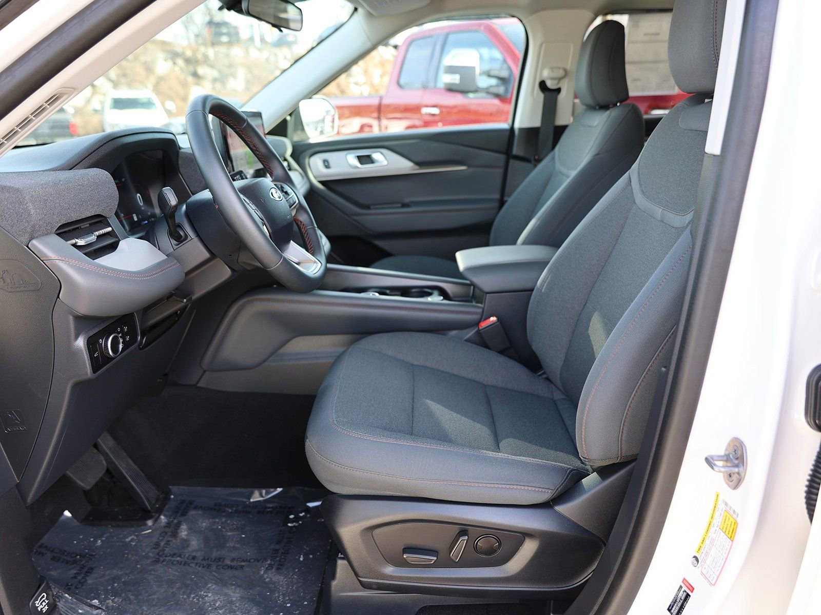 Used 2025 Ford Explorer Active image 20