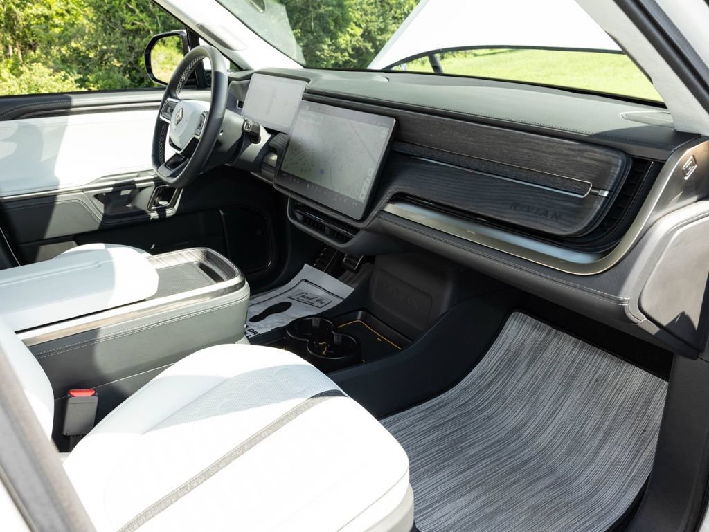 Used 2023 Rivian R1S Launch Edition AWD/4WD image 58