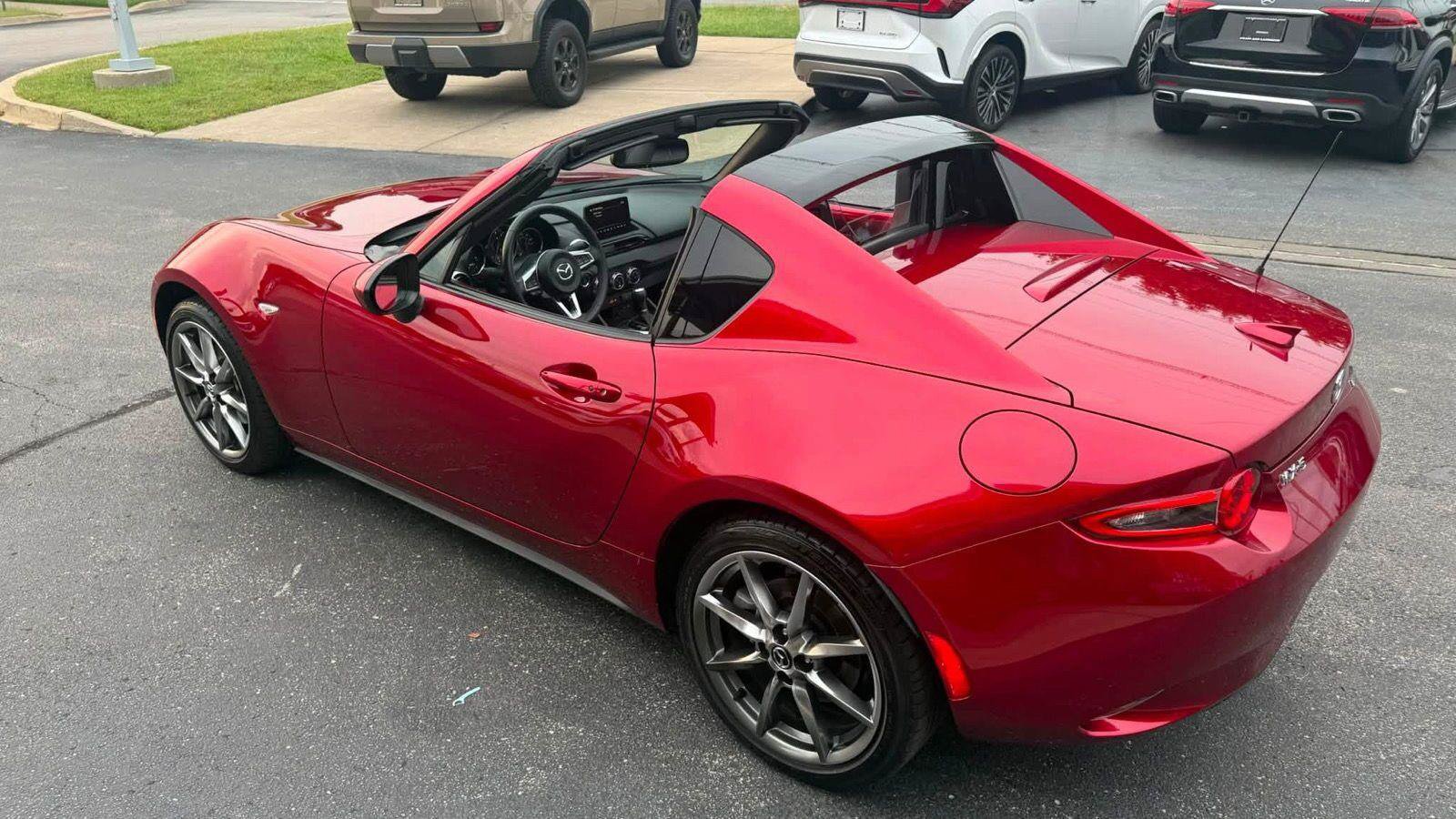 Used 2022 MAZDA MX-5 Miata RF Grand Touring RWD image 21