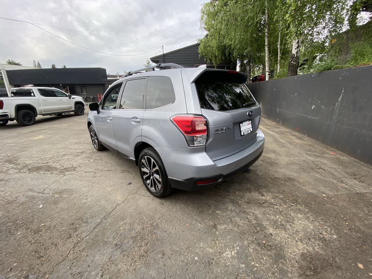 Used 2017 Subaru Forester 2.0XT Premium AWD/4WD image 4