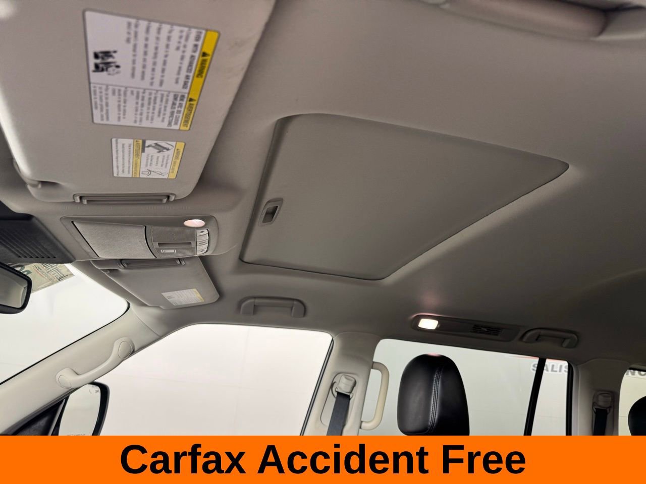 Used 2024 Nissan Armada SL w/ Captain's Chairs Package image 3